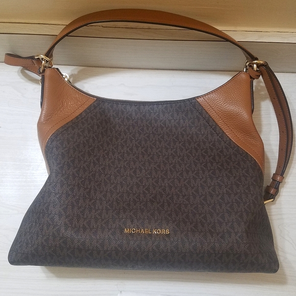 Michael Kors Satchel Hang Bag - Picture 1 of 5